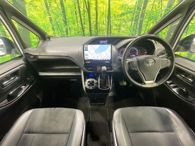 TOYOTA VOXY 2021 Image 31