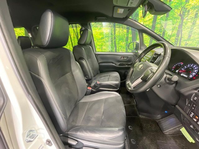 TOYOTA VOXY 2021 Image 31