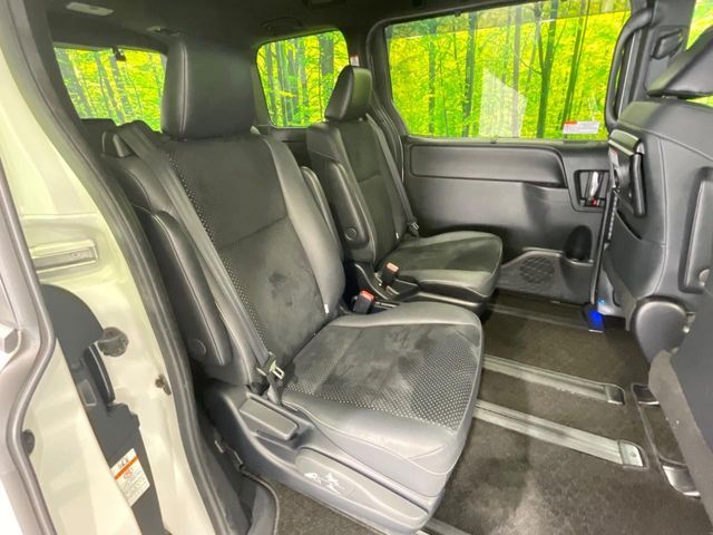 TOYOTA VOXY 2021 Image 31