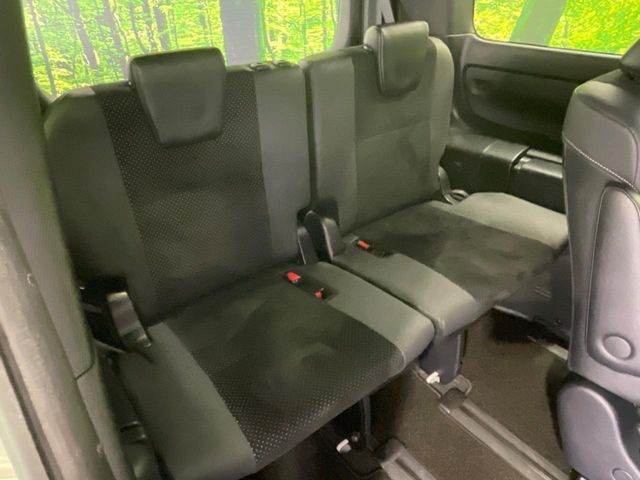 TOYOTA VOXY 2021 Image 31