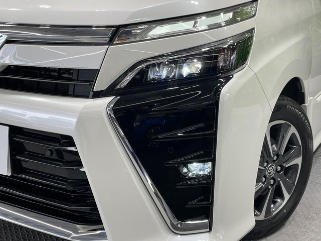 TOYOTA VOXY 2021 Image 31