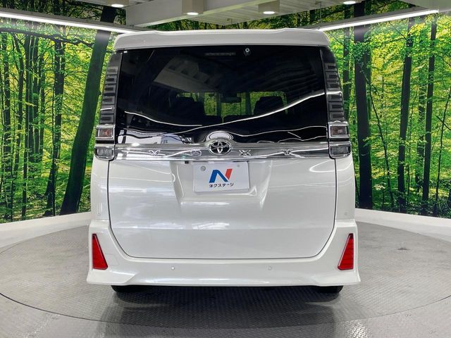 TOYOTA VOXY 2021 Image 31