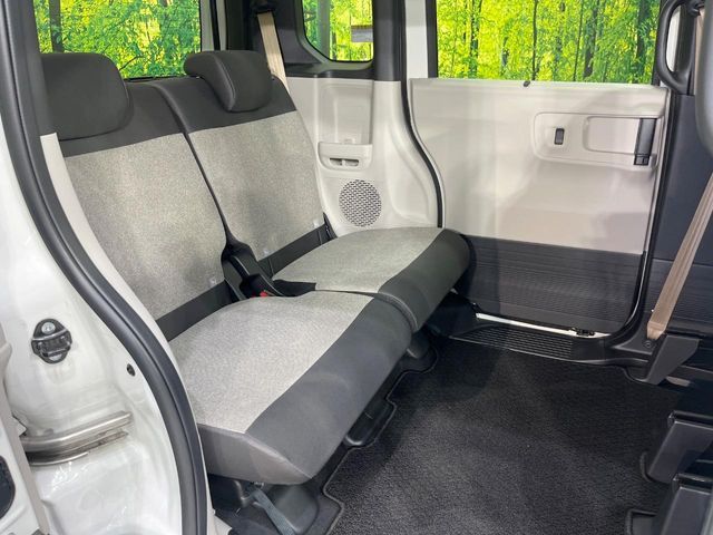 HONDA N BOX 2024 Image 31