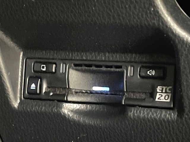 TOYOTA VOXY HYBRID 2024 Image 31