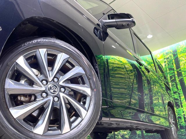 TOYOTA VOXY HYBRID 2024 Image 31