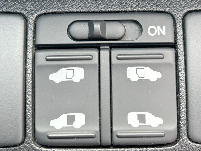 HONDA STEPWAGON SPADA 2014 Image 31