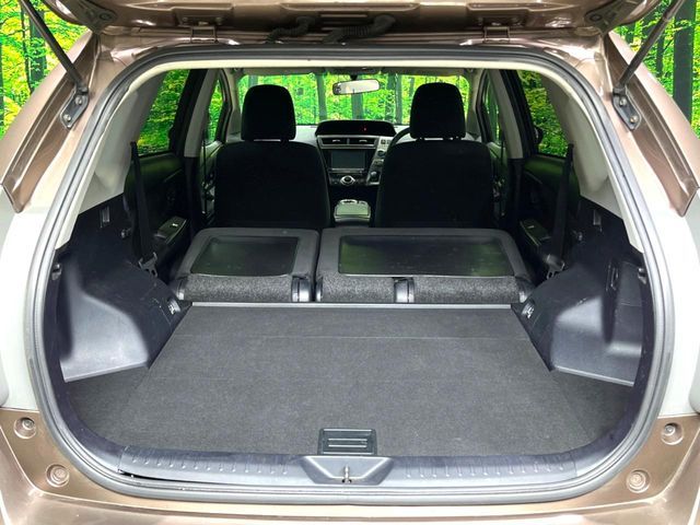 TOYOTA PRIUS ALPHA 2014 Image 31