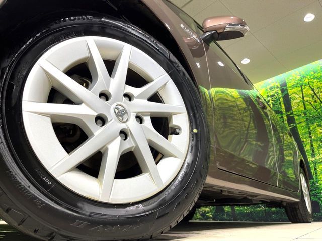 TOYOTA PRIUS ALPHA 2014 Image 31