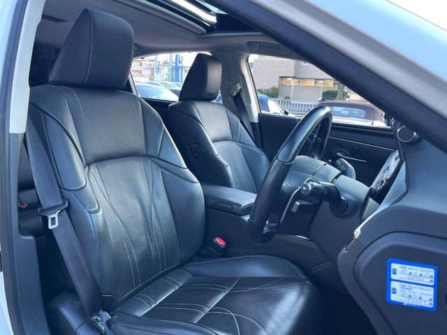 TOYOTA LEXUS ES300H 2019 Image 31