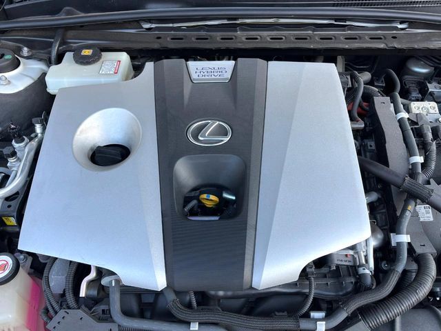 TOYOTA LEXUS ES300H 2019 Image 31