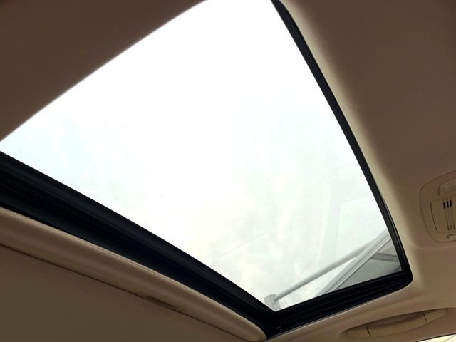 TOYOTA CROWN SEDAN HYBRID 2013 Image 31