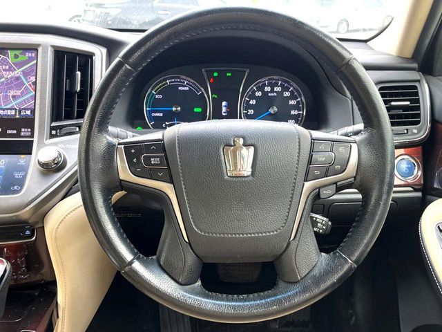 TOYOTA CROWN SEDAN HYBRID 2013 Image 31