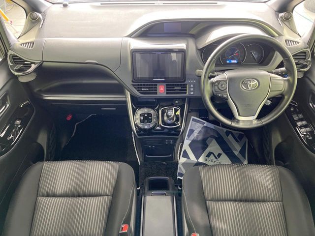 TOYOTA VOXY HYBRID 2020 Image 31