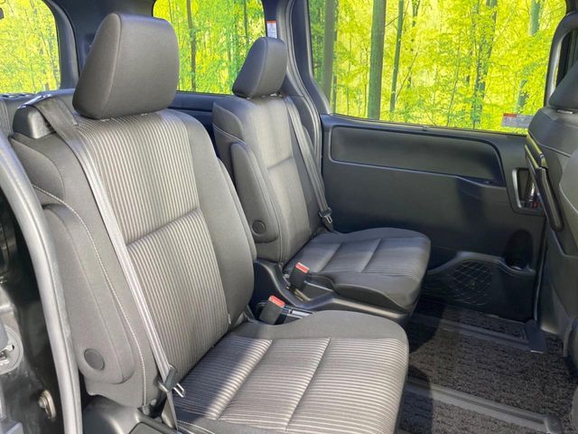 TOYOTA VOXY HYBRID 2020 Image 31