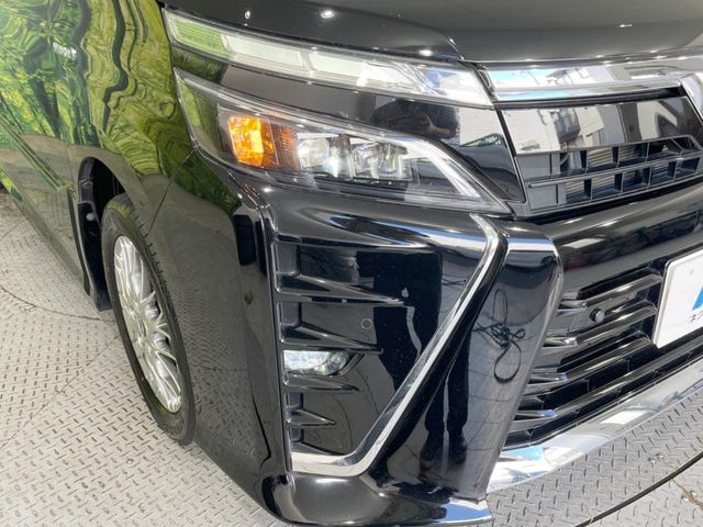 TOYOTA VOXY HYBRID 2020 Image 31