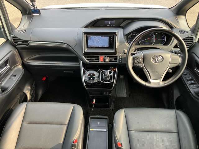 TOYOTA ESQUIRE HYBRID 2015 Image 31