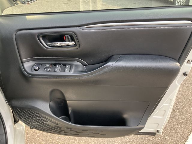 TOYOTA ESQUIRE HYBRID 2015 Image 31