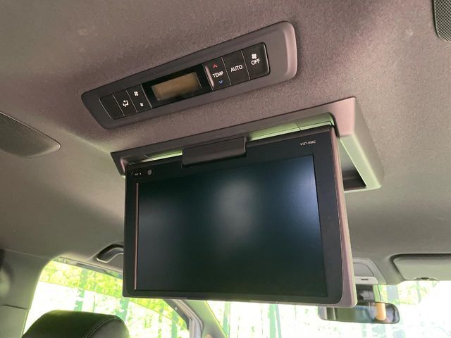 TOYOTA VOXY 2018 Image 31