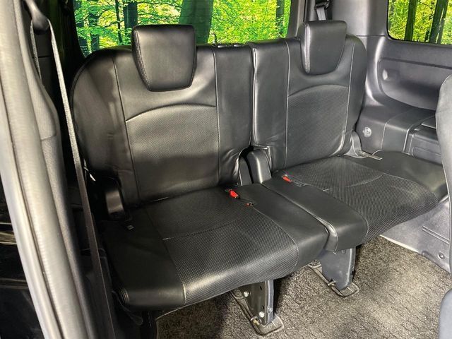 TOYOTA VOXY 2018 Image 31