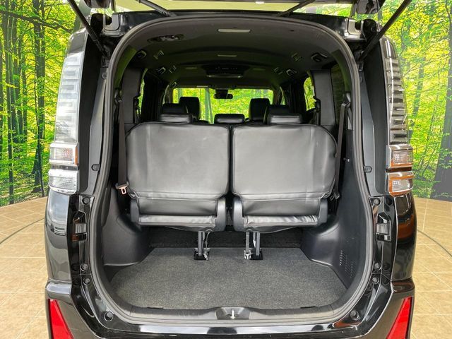 TOYOTA VOXY 2018 Image 31