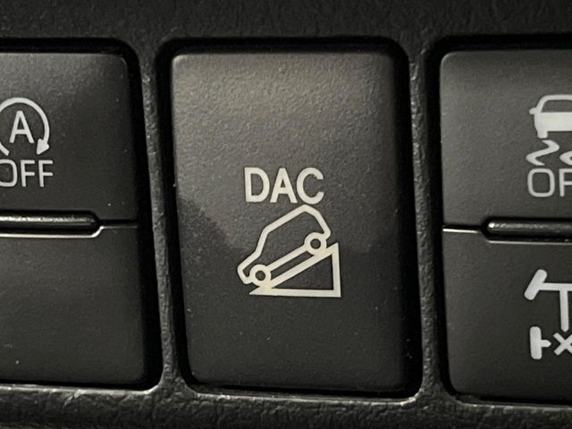 TOYOTA HILUX 4WD 2022 Image 31