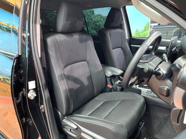 TOYOTA HILUX 4WD 2022 Image 31