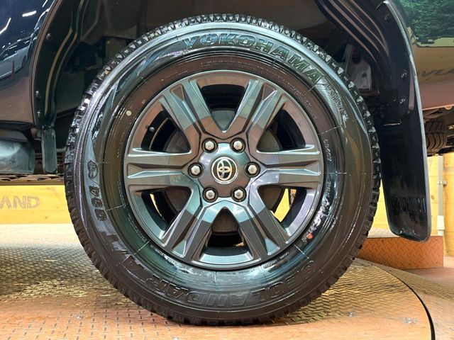 TOYOTA HILUX 4WD 2022 Image 31