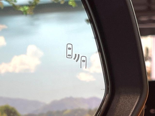 TOYOTA COROLLA CROSS HYBRID 2024 Image 31