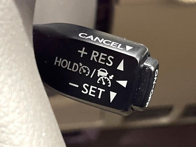 TOYOTA LANDCRUISER PRADO 2023 Image 31