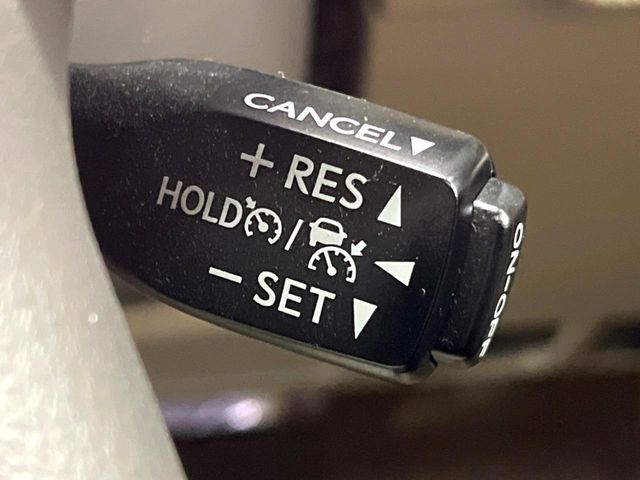 TOYOTA LANDCRUISER PRADO 2023 Image 31