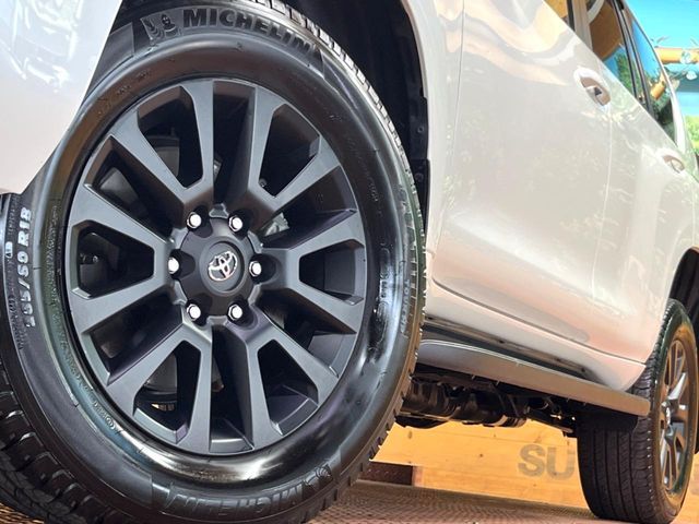 TOYOTA LANDCRUISER PRADO 2023 Image 31
