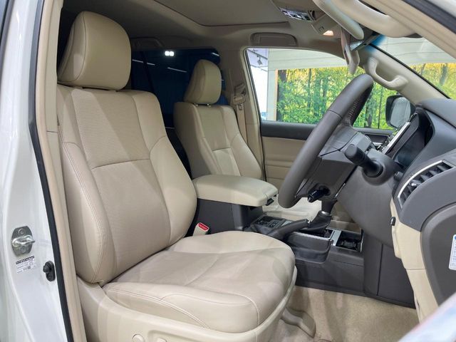 TOYOTA LANDCRUISER PRADO 2023 Image 31