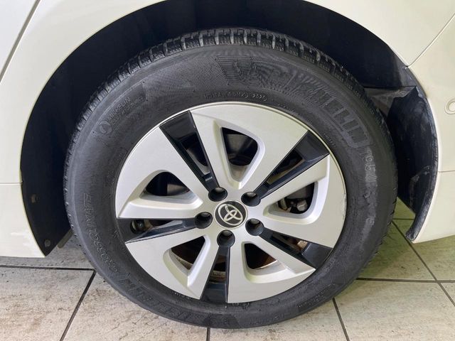 TOYOTA PRIUS 2018 Image 31
