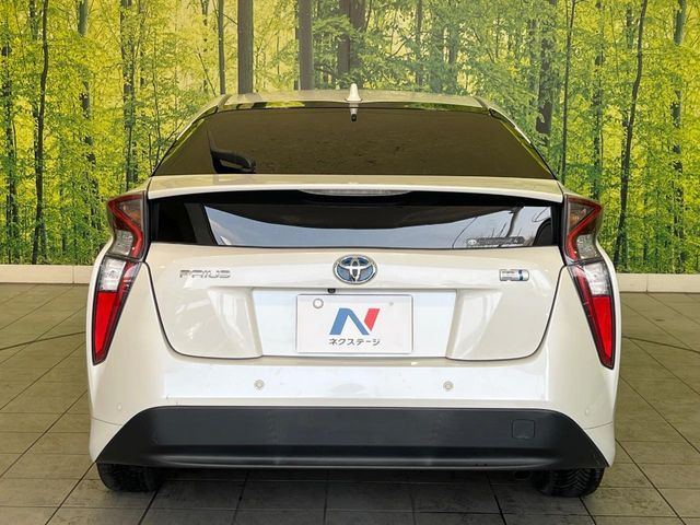 TOYOTA PRIUS 2018 Image 31