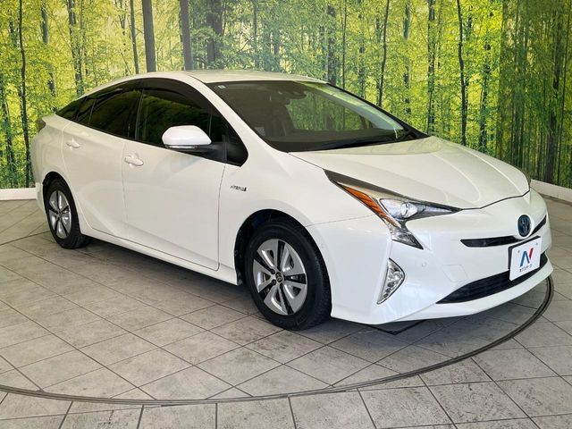 TOYOTA PRIUS 2018 Image 31