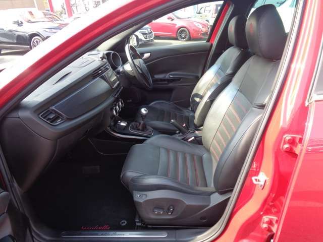 ALFAROMEO GIULIETTA 2013 Image 31