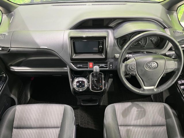 TOYOTA VOXY 4WD 2018 Image 31