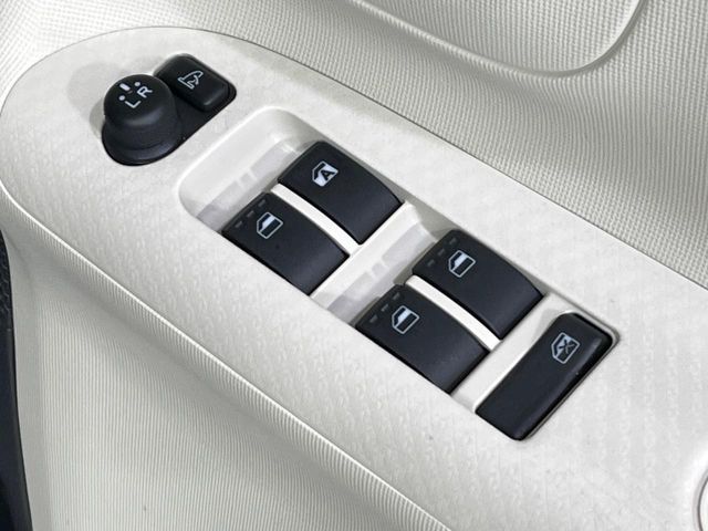 DAIHATSU MOVE CANBUS 4WD 2019 Image 31