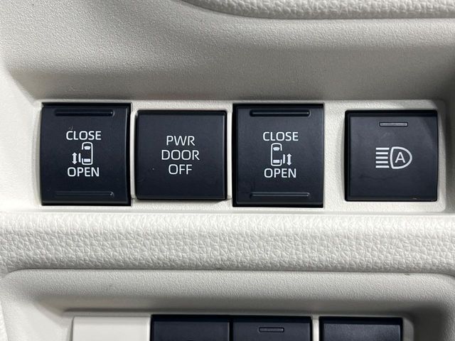 TOYOTA SIENTA HYBRID 2023 Image 31