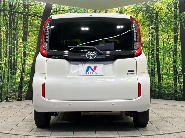 TOYOTA SIENTA HYBRID 2023 Image 31