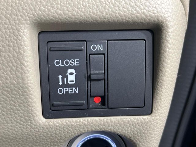 HONDA N BOX 4WD 2017 Image 31