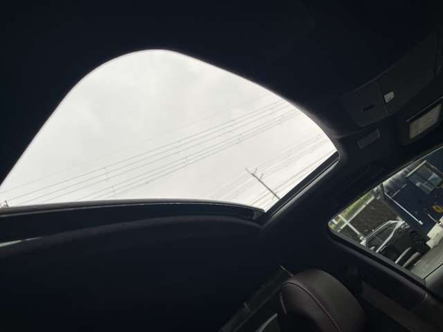 TOYOTA LEXUS LS500H 2017 Image 31