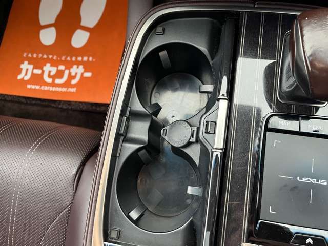 TOYOTA LEXUS LS500H 2017 Image 31