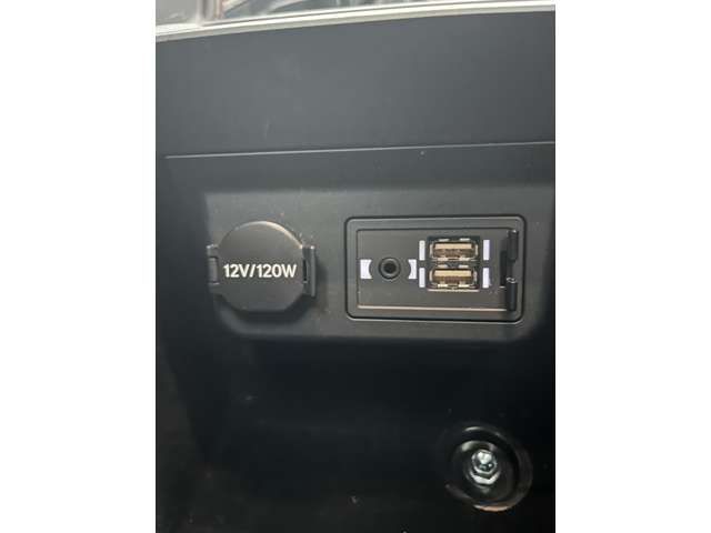 TOYOTA LEXUS LS500H 2017 Image 31