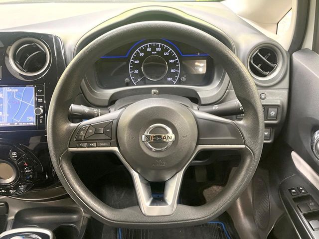 NISSAN NOTE 2017 Image 31