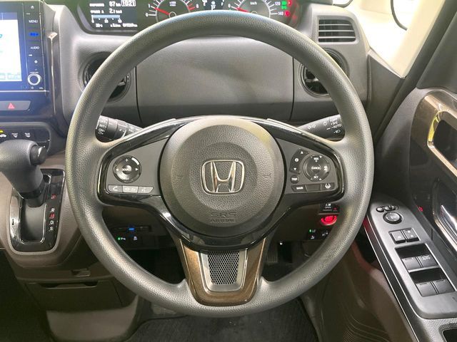 HONDA N BOX 2022 Image 31