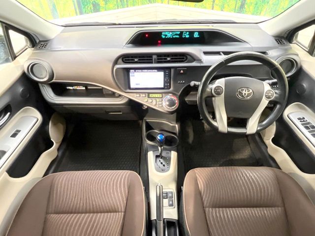 TOYOTA AQUA 2012 Image 31