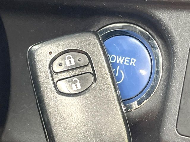 TOYOTA AQUA 2012 Image 31