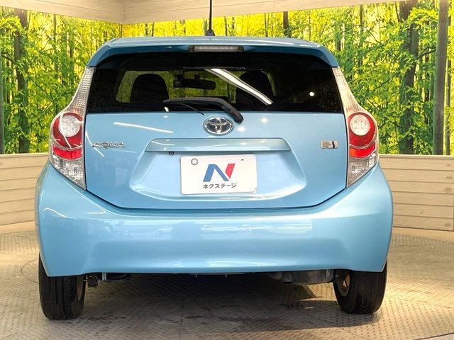 TOYOTA AQUA 2012 Image 31