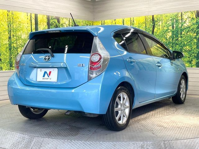 TOYOTA AQUA 2012 Image 31